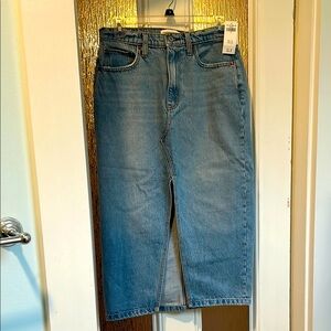 Abercrombie jean skirt new with tags, size 27/4